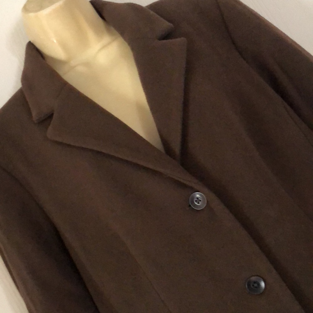 Woman’s fall brown Sophisticated wool Caslon coat
